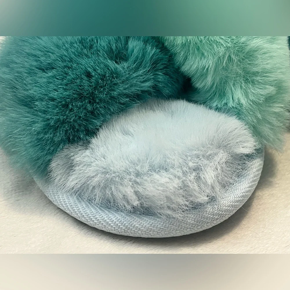 Cat & Jack Mint and Teal Cross Band Faux Fur Slippers Children’s / Kids Sz 4/5